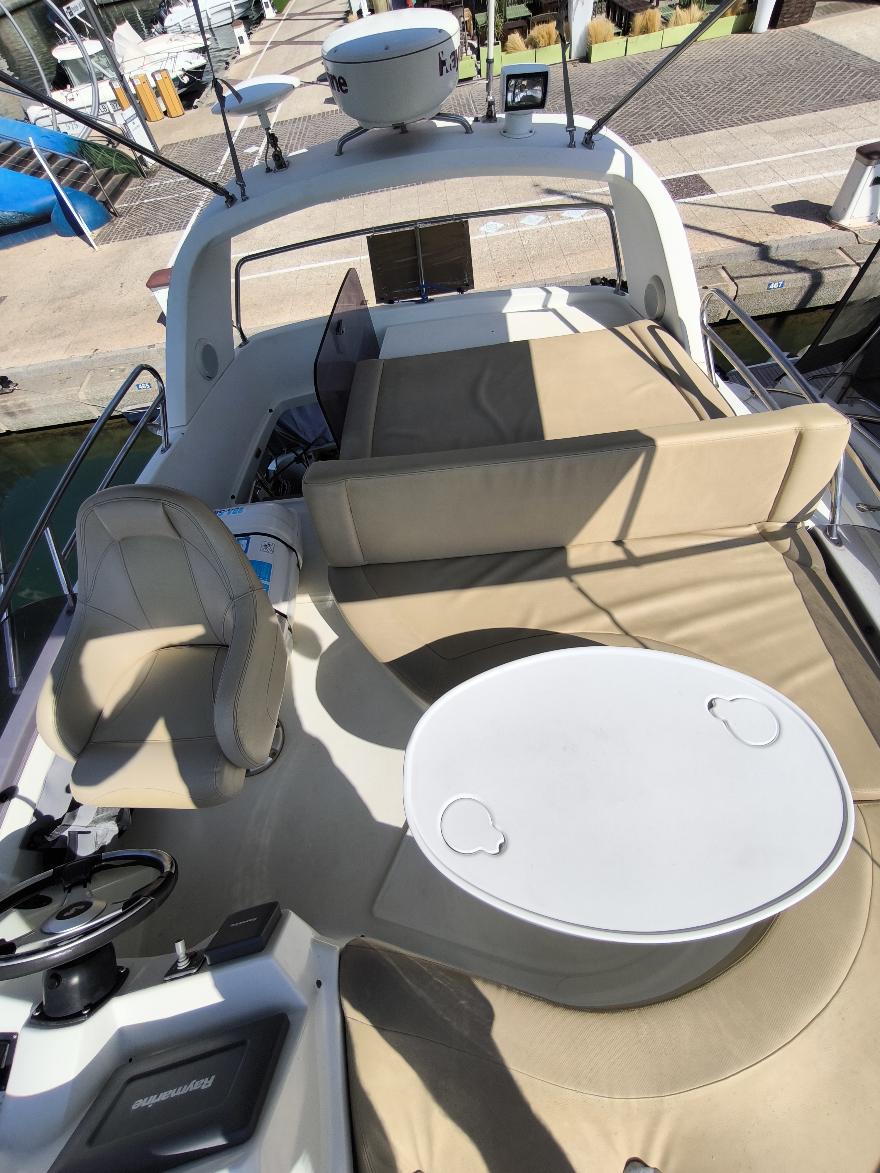 slider 62 Beneteau Antares 36